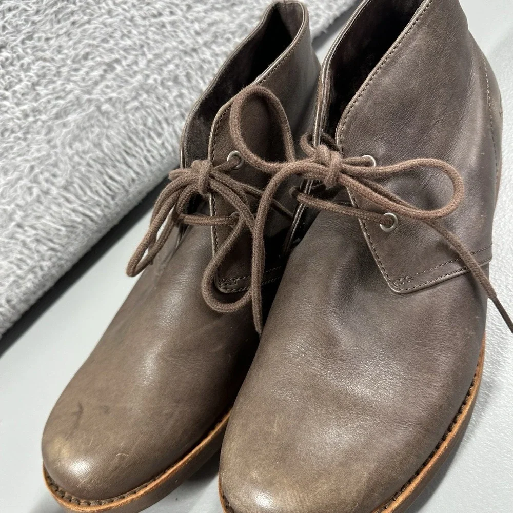 UGG Chukka Boots Mens 8 Brown Leather Dagmann US S/N 1018516 Urban Casual Trendy
